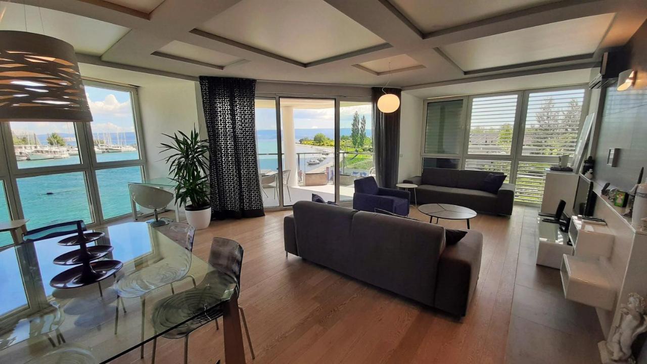 Apartment Iva Omiš Exteriör bild
