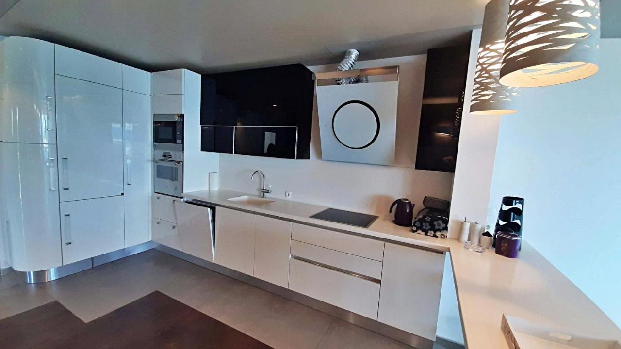 Apartment Iva Omiš Exteriör bild