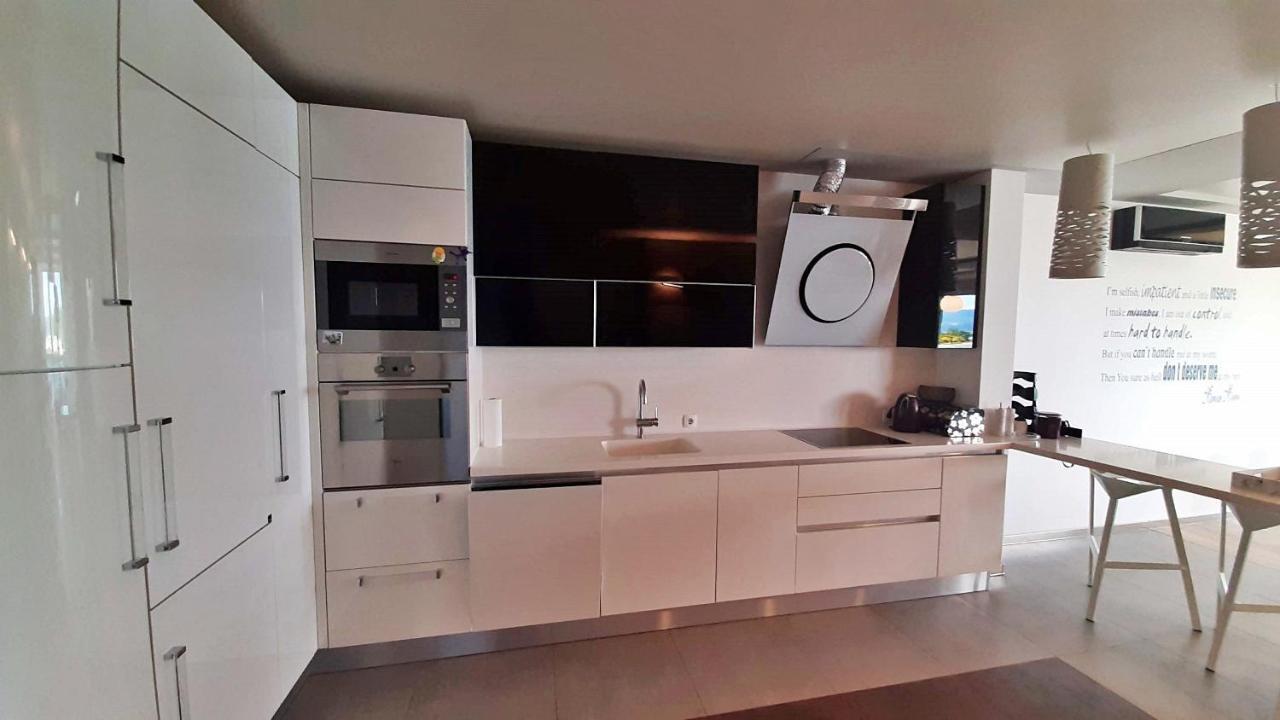 Apartment Iva Omiš Exteriör bild