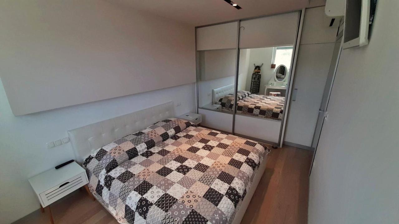Apartment Iva Omiš Exteriör bild